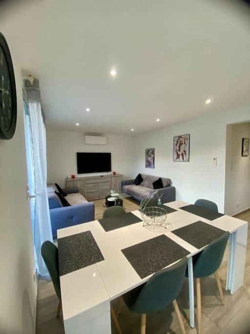 Apartment F4 Pour 6 Personnes Ajaccio (Corsica)
